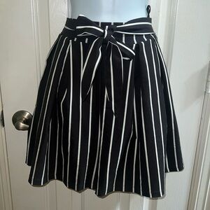 Black & White Strip Dress Shorts